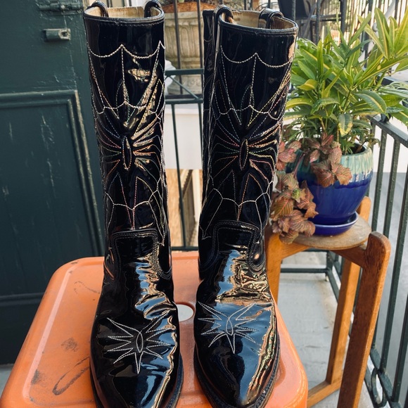 Black Western Boots with Silver Web Design - Picture 3 of 7